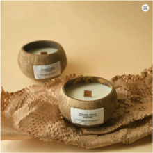 kokoso vaisiaus formos žvakė "namų aromatas"